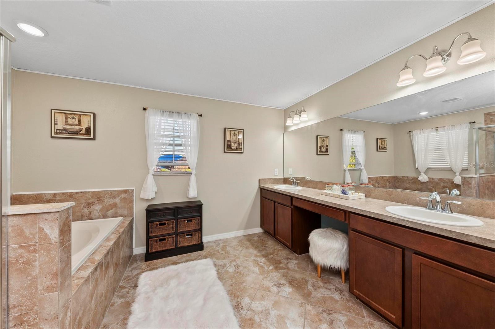 2307 DAKOTA ROCK DR, RUSKIN, FL, 33570