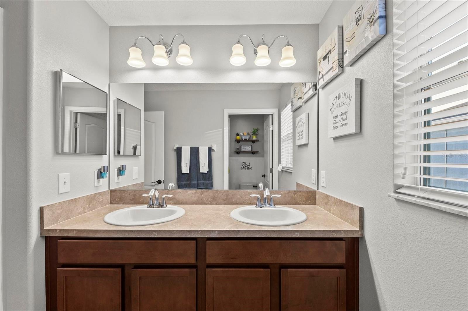 2307 DAKOTA ROCK DR, RUSKIN, FL, 33570