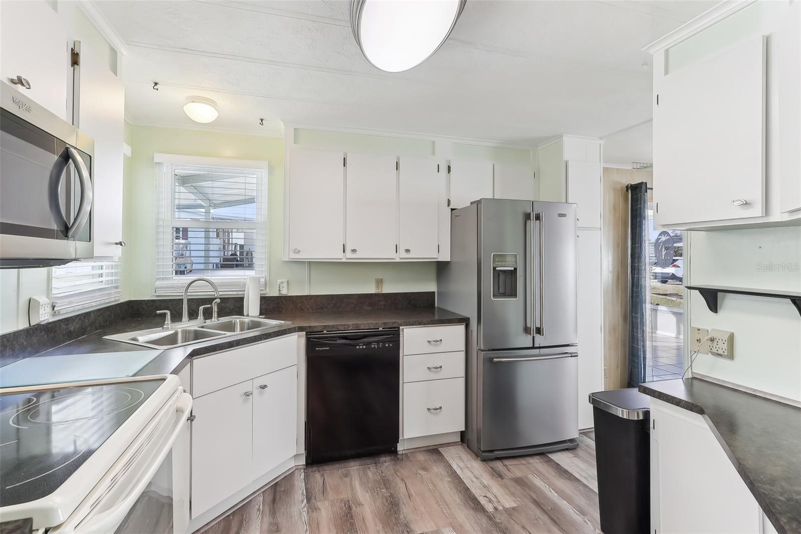 11 ORANGEWOOD DR, FRUITLAND PARK, FL, 34731