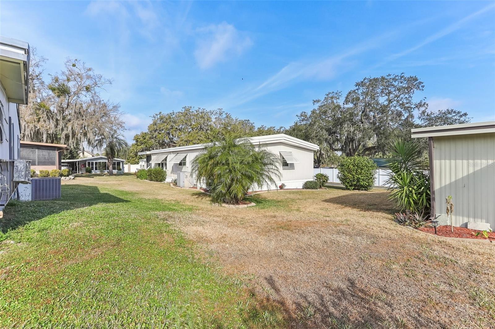 11 ORANGEWOOD DR, FRUITLAND PARK, FL, 34731