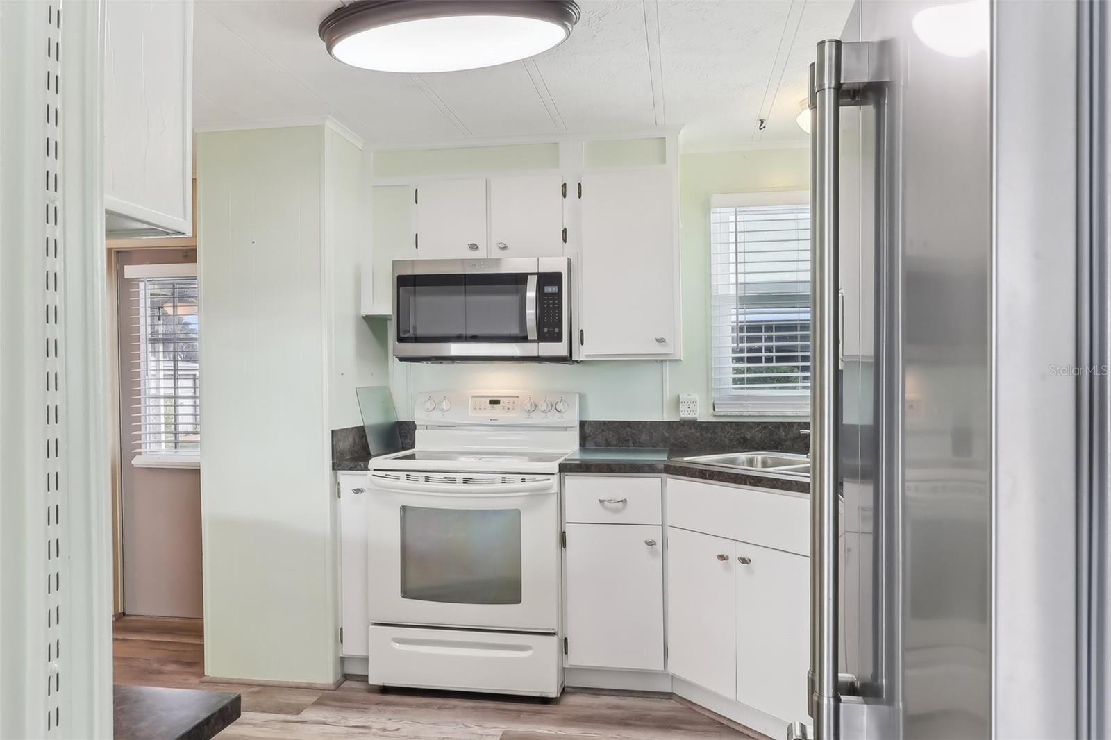 11 ORANGEWOOD DR, FRUITLAND PARK, FL, 34731
