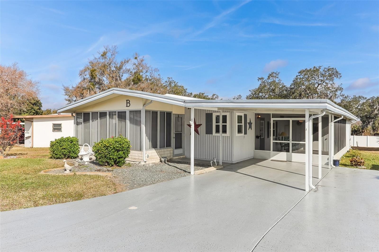 11 ORANGEWOOD DR, FRUITLAND PARK, FL, 34731