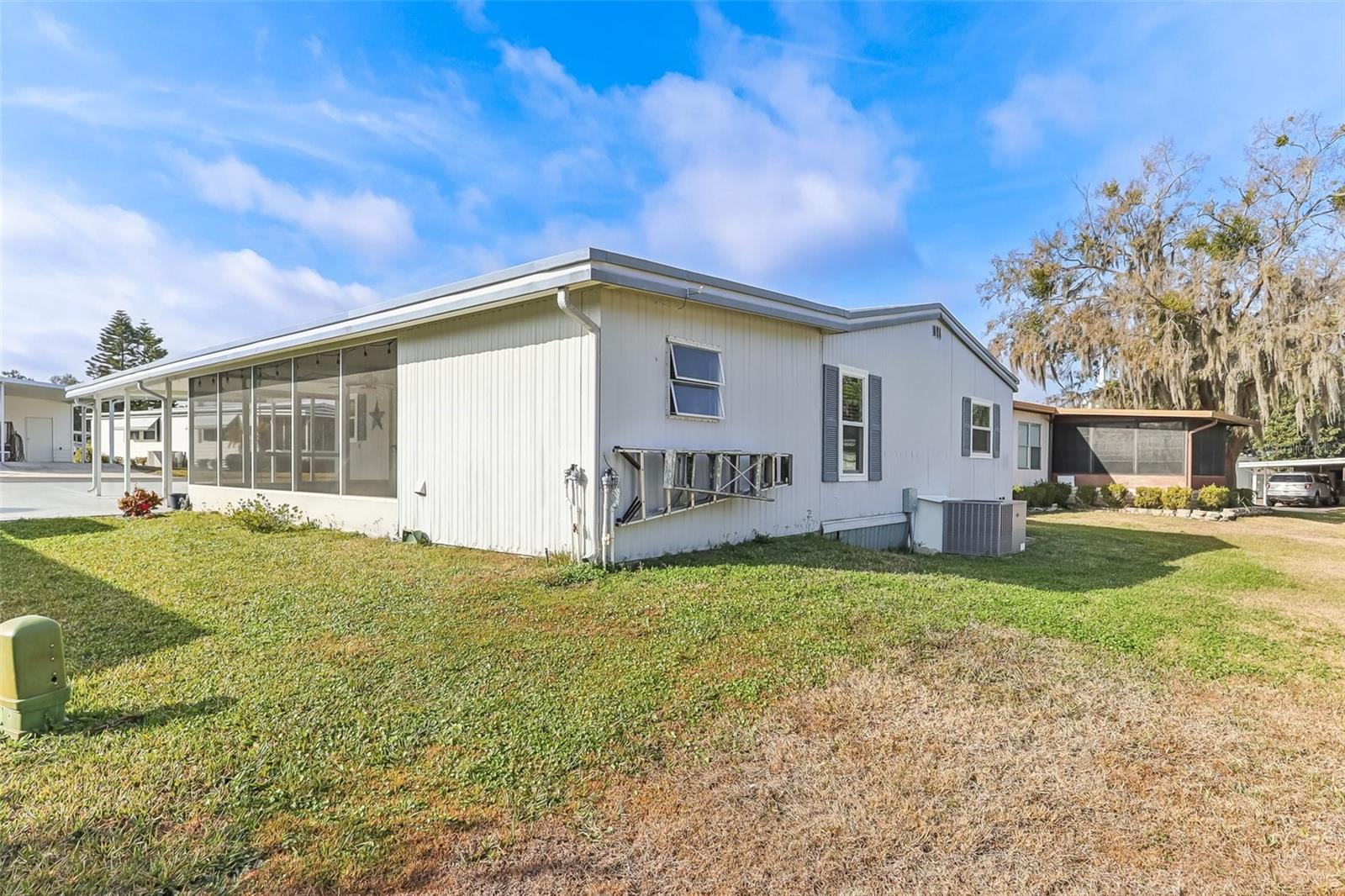 11 ORANGEWOOD DR, FRUITLAND PARK, FL, 34731