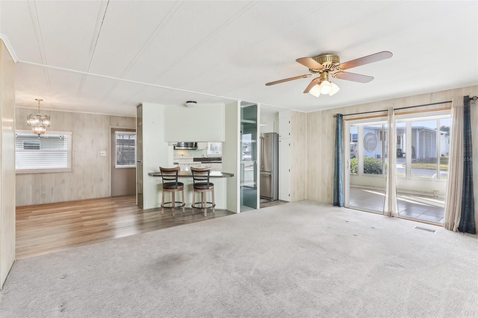 11 ORANGEWOOD DR, FRUITLAND PARK, FL, 34731