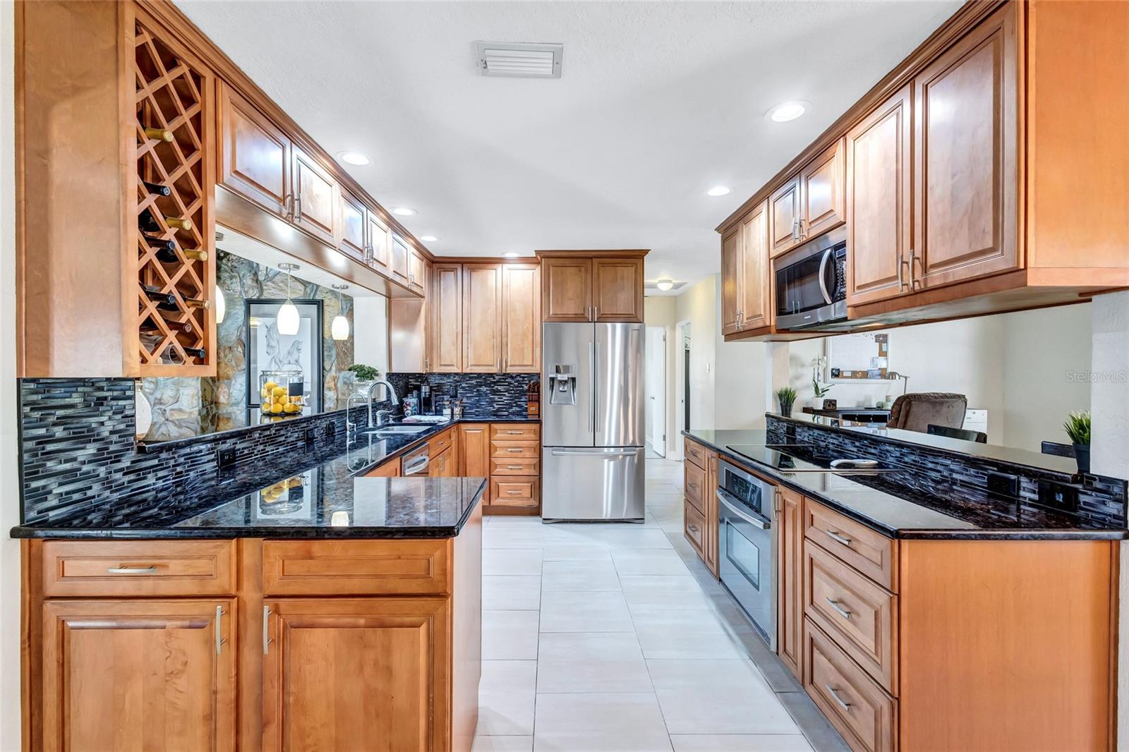 8532 KUMQUAT AVE, SEMINOLE, FL, 33777