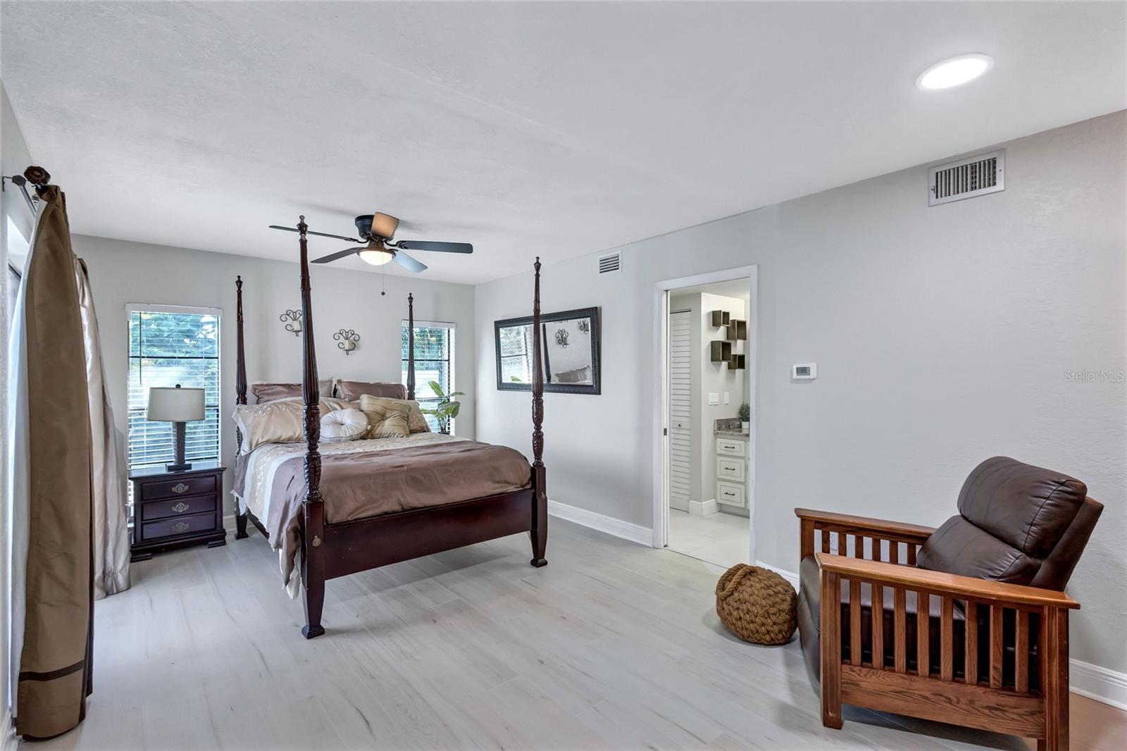 8532 KUMQUAT AVE, SEMINOLE, FL, 33777