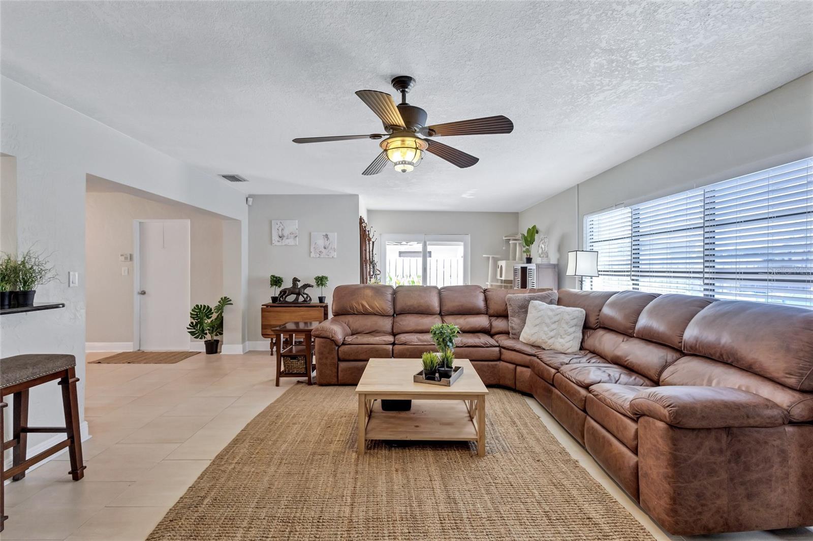 8532 KUMQUAT AVE, SEMINOLE, FL, 33777