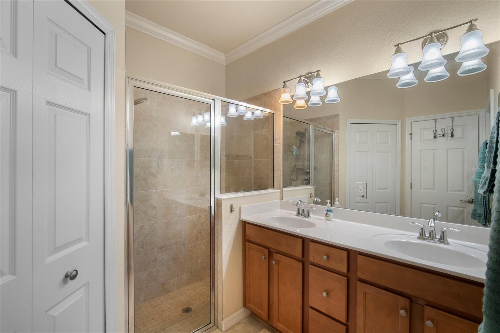 114 BABBLING BROOK RUN, BRADENTON, FL, 34212