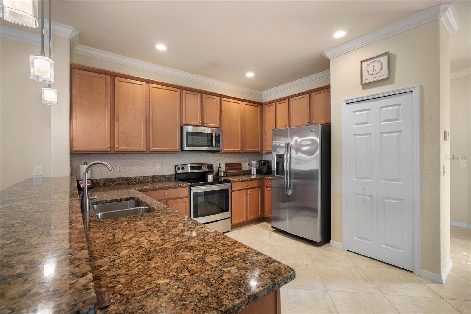 114 BABBLING BROOK RUN, BRADENTON, FL, 34212