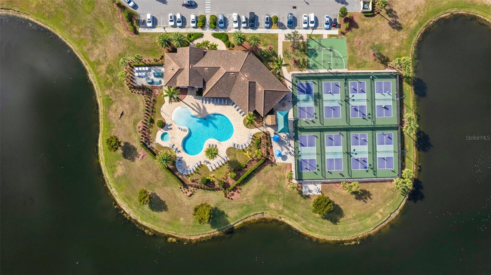 114 BABBLING BROOK RUN, BRADENTON, FL, 34212