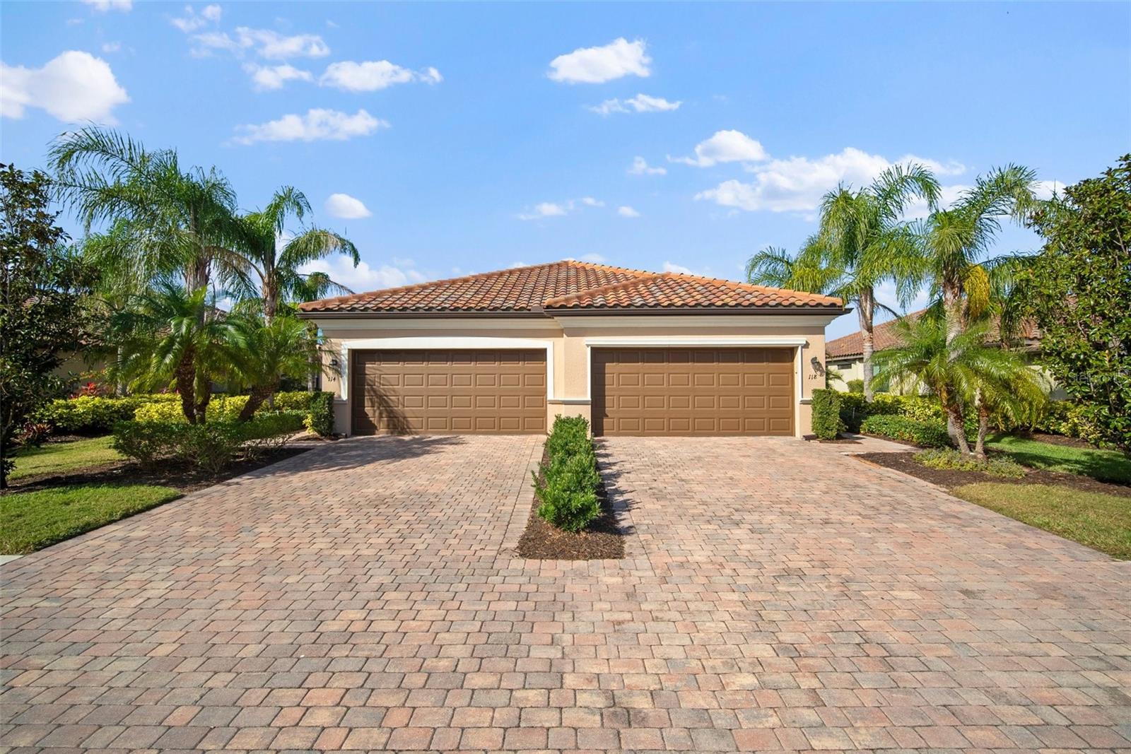 114 BABBLING BROOK RUN, BRADENTON, FL, 34212