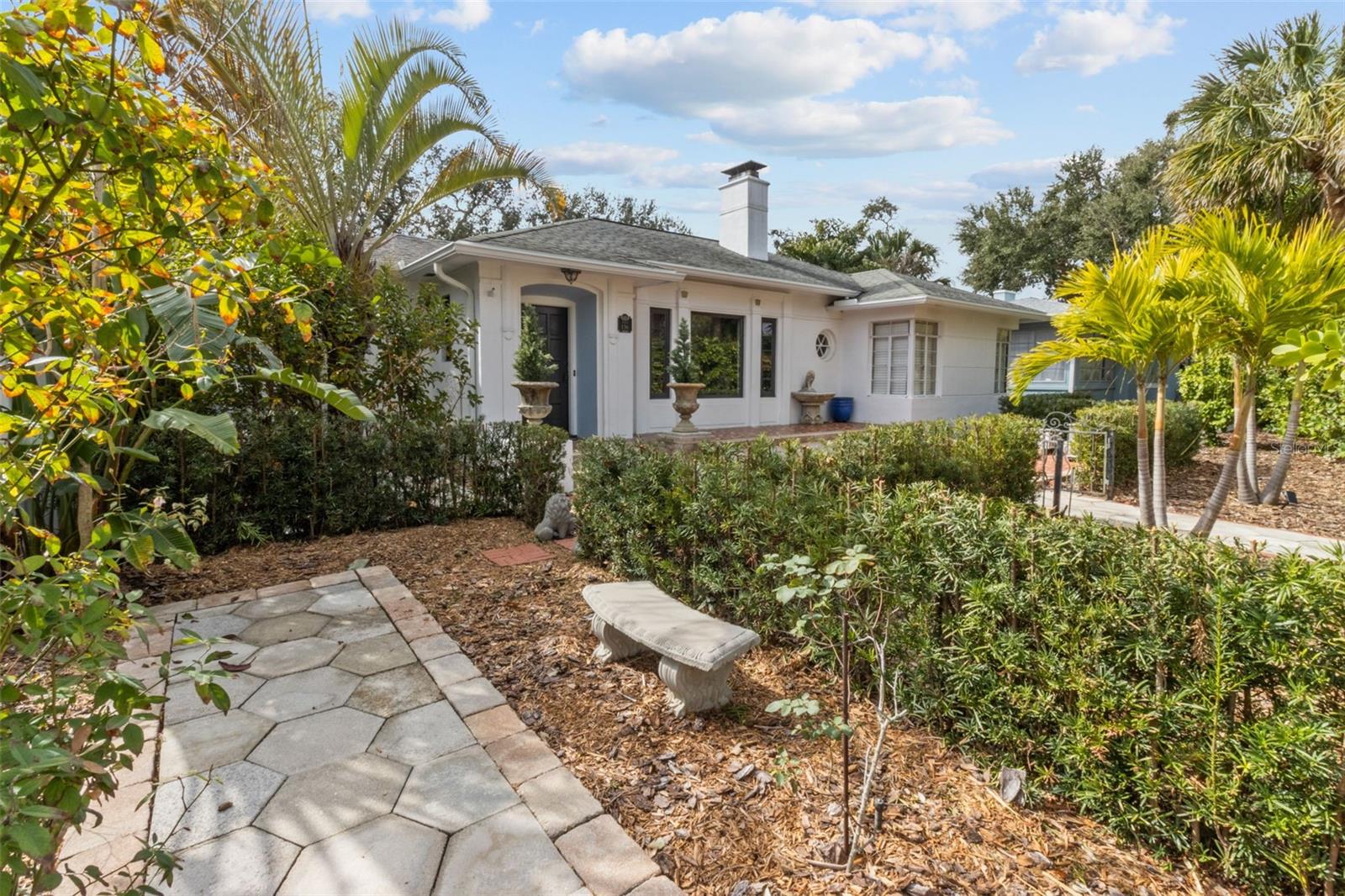 136 26TH AVE NE, ST PETERSBURG, FL, 33704