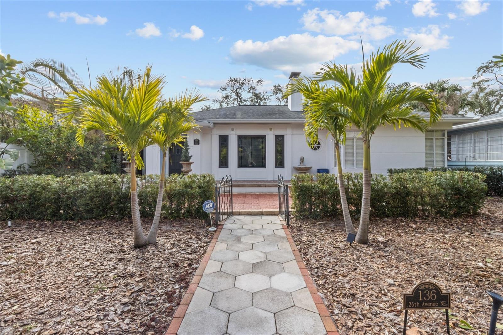 136 26TH AVE NE, ST PETERSBURG, FL, 33704