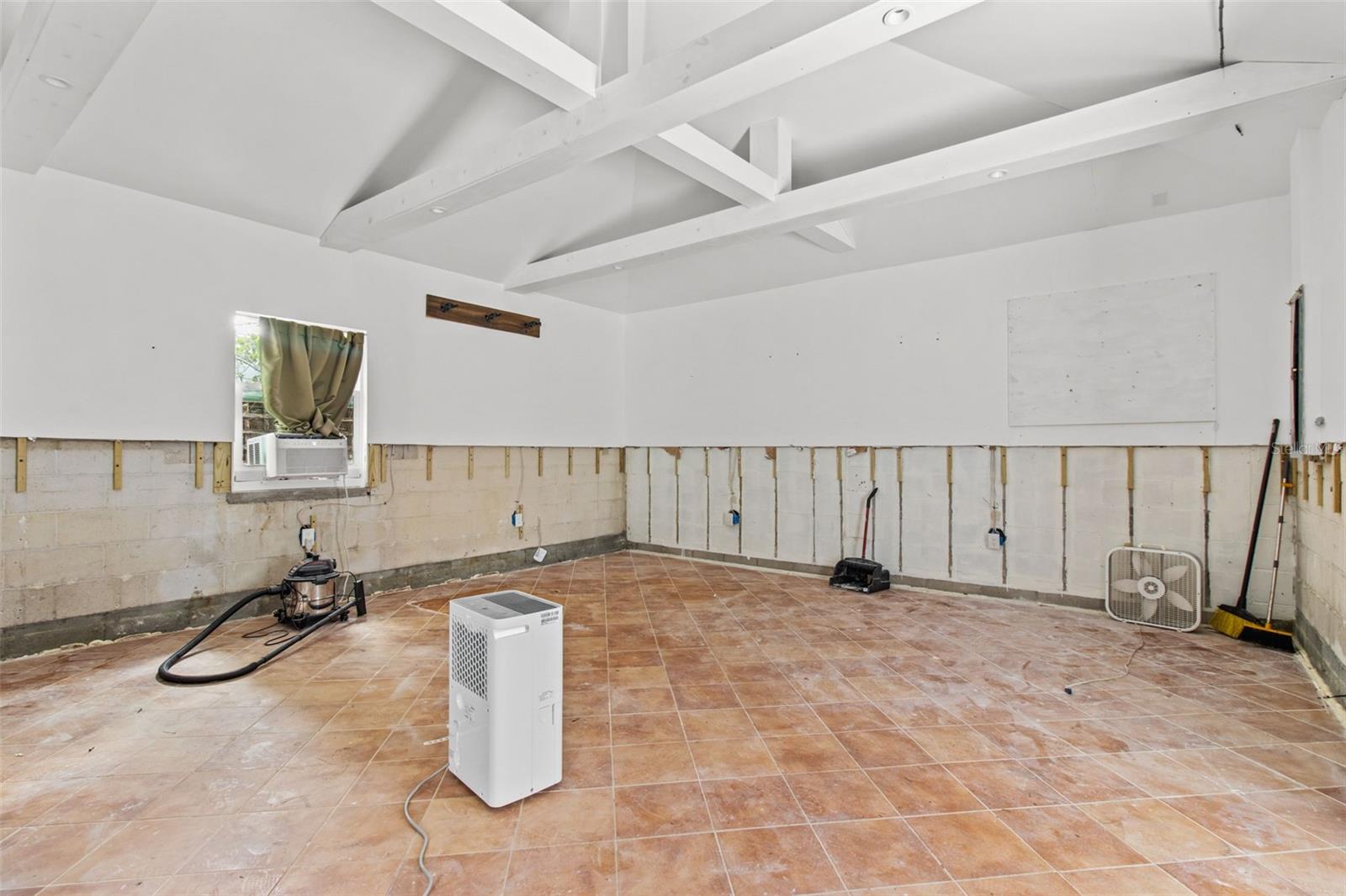 136 26TH AVE NE, ST PETERSBURG, FL, 33704