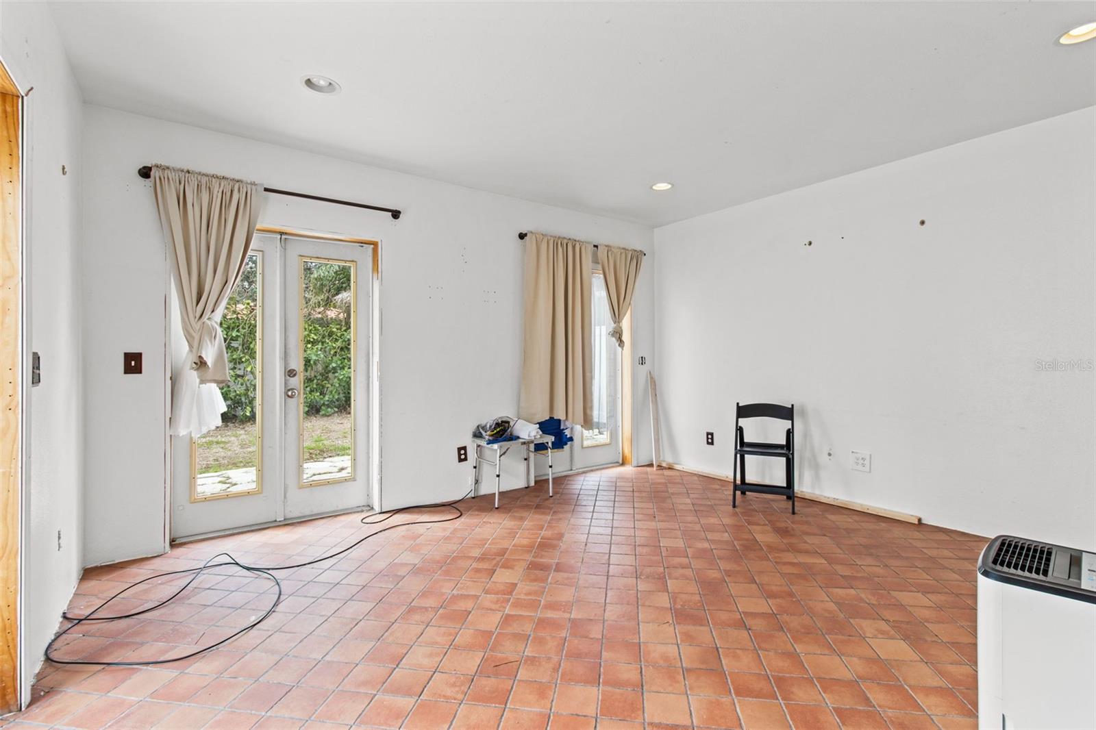 136 26TH AVE NE, ST PETERSBURG, FL, 33704