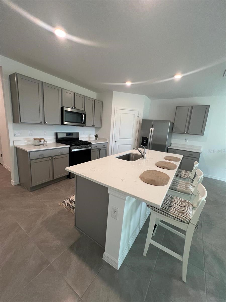 2863 WIDEWATER WAY, ZEPHYRHILLS, FL, 33541