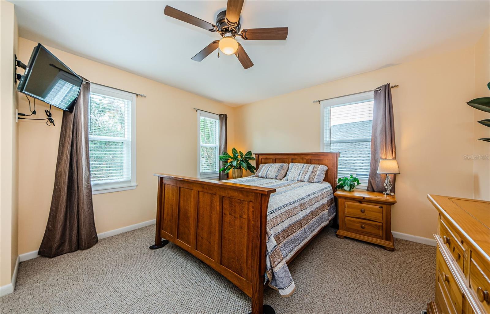 308 E ROSS AVE, TAMPA, FL, 33602