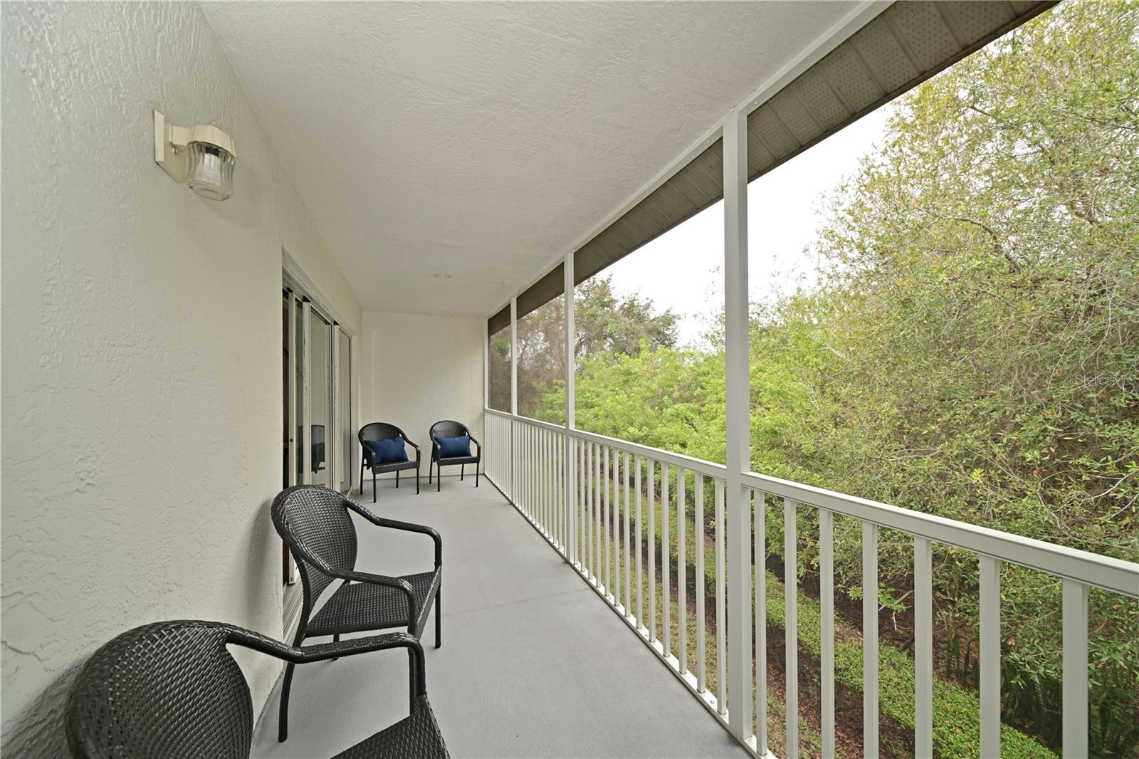 6589 FAIRWAY GARDENS DR #202, BRADENTON, FL, 34203