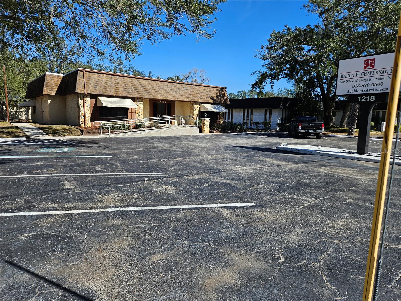 1218 OAKFIELD DR, BRANDON, FL, 33511