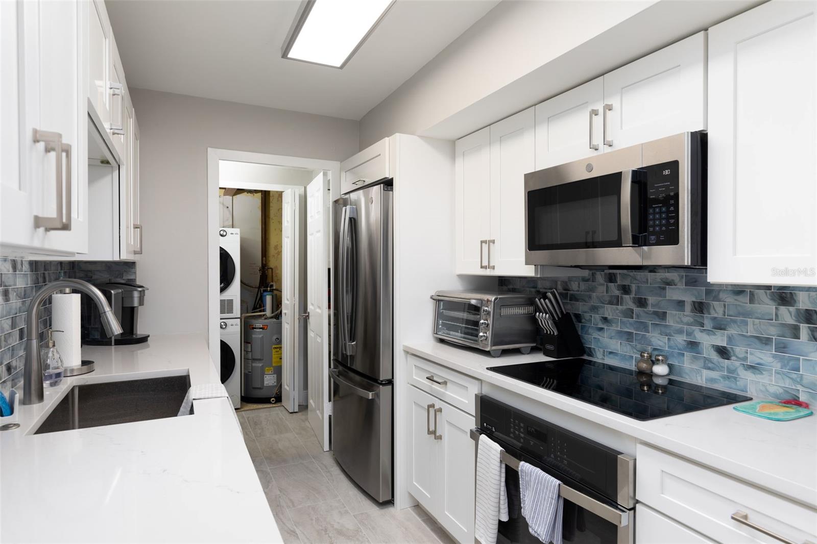 10355 PARADISE BLVD #207, TREASURE ISLAND, FL, 33706