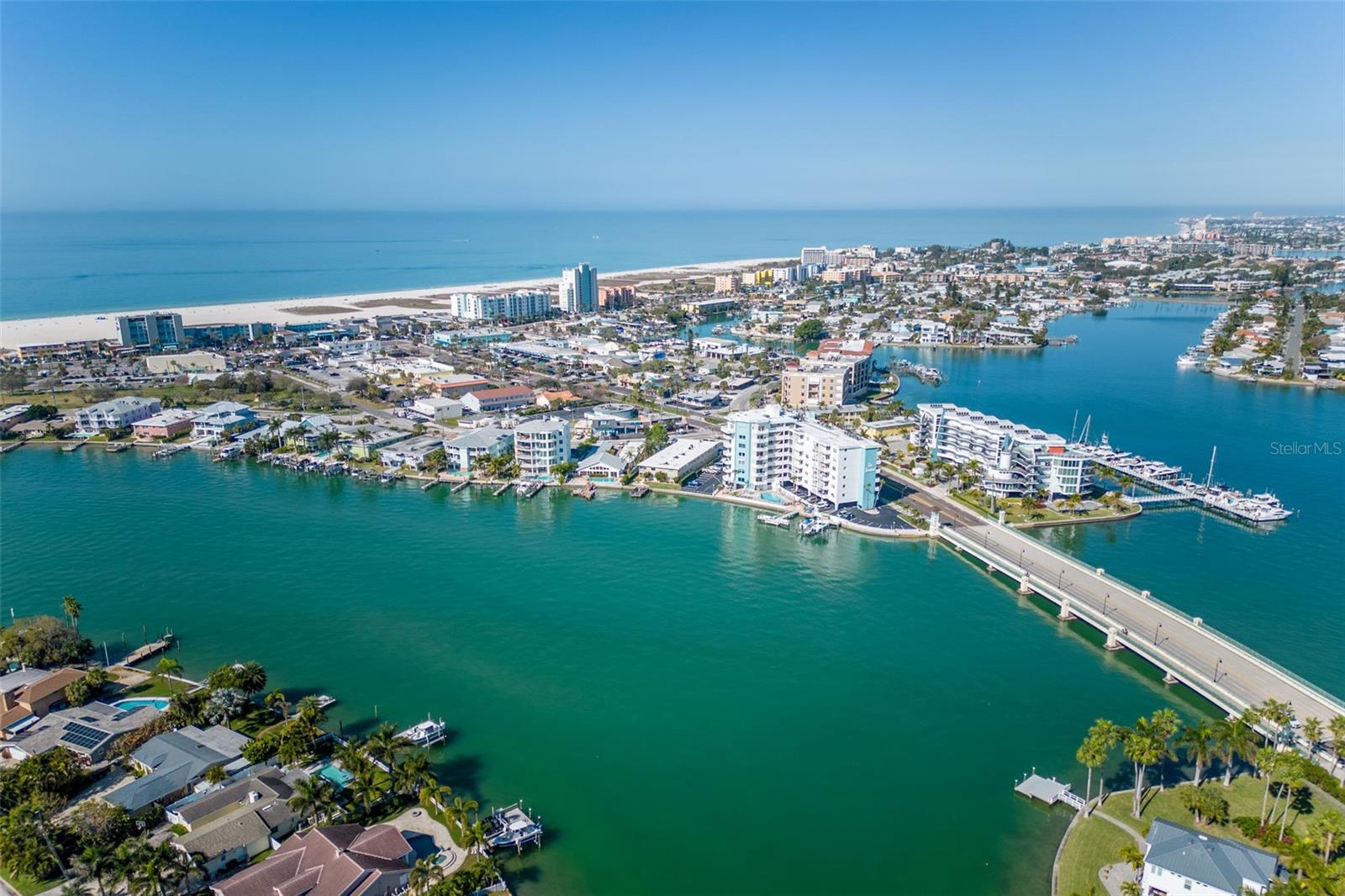 10355 PARADISE BLVD #207, TREASURE ISLAND, FL, 33706