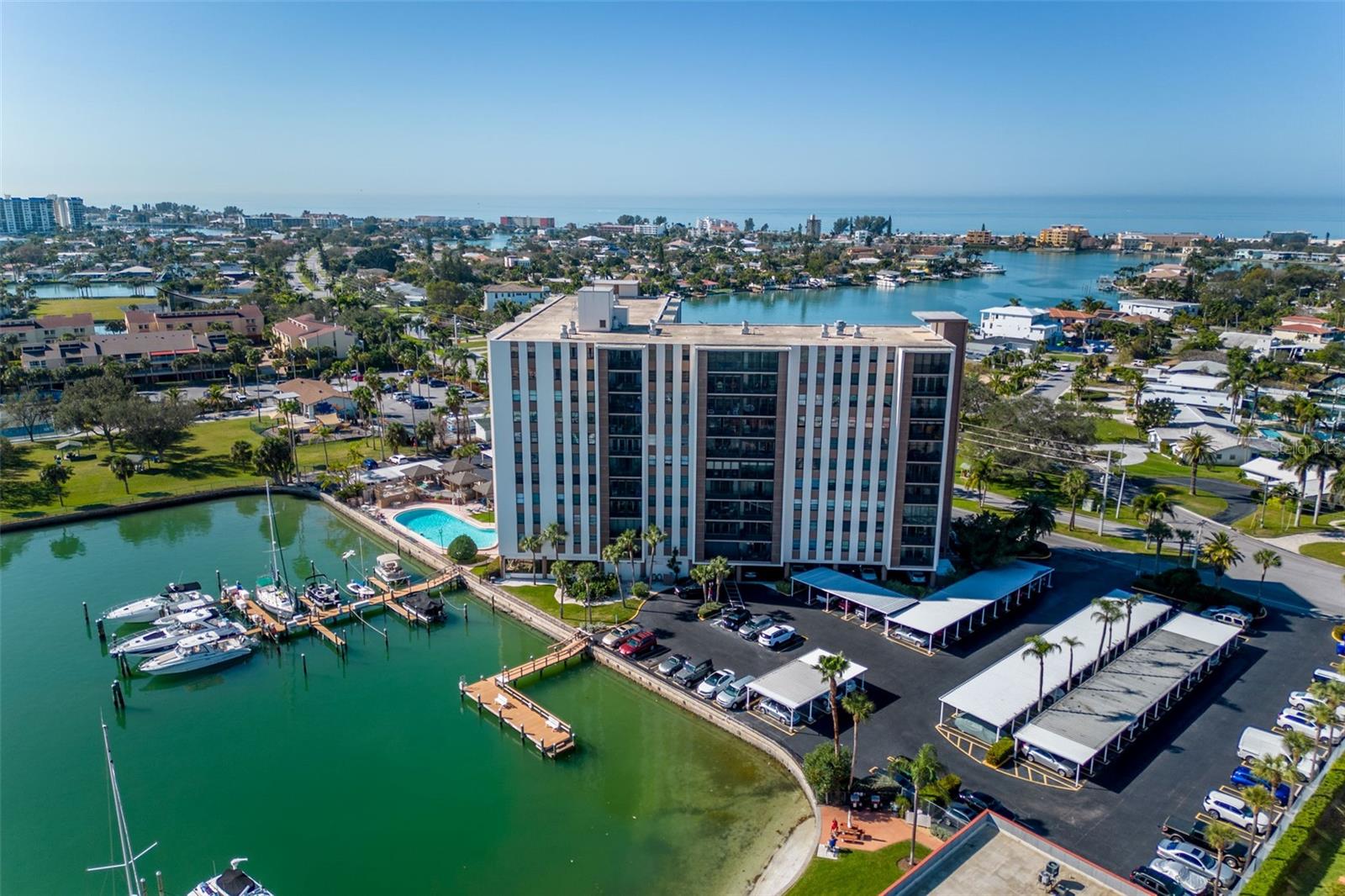 10355 PARADISE BLVD #207, TREASURE ISLAND, FL, 33706