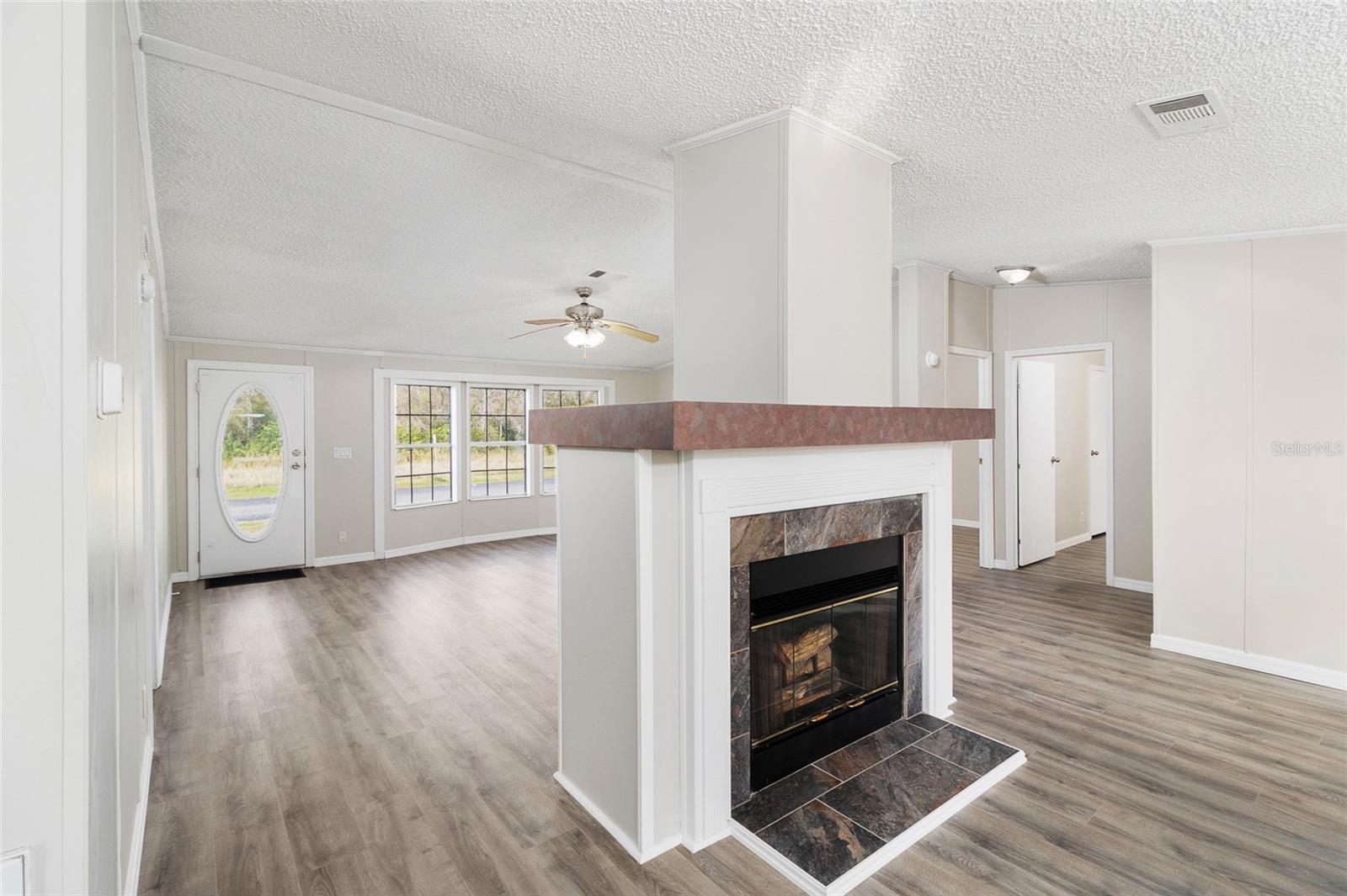 9155 WOOD TERRACE DR, TAMPA, FL, 33637