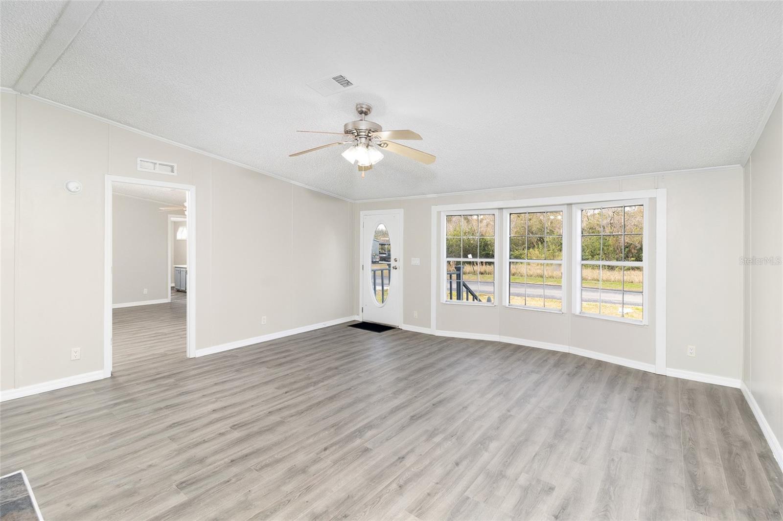 9155 WOOD TERRACE DR, TAMPA, FL, 33637