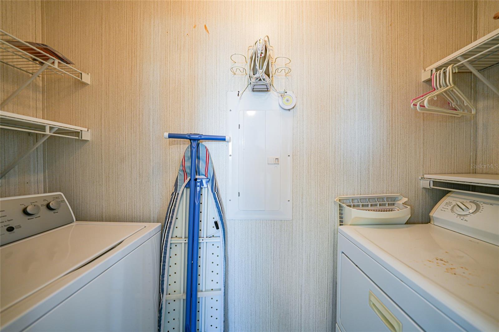 2 HOLLAND DR, PUNTA GORDA, FL, 33950