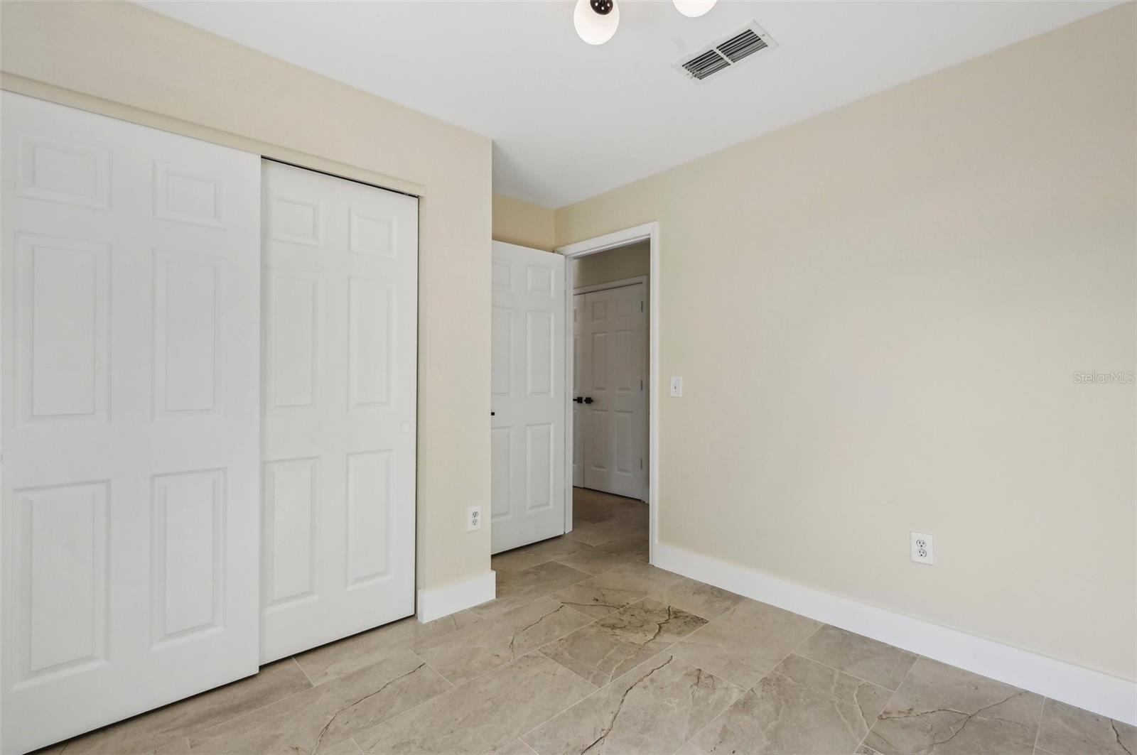 2077 5TH ST, SARASOTA, FL, 34237