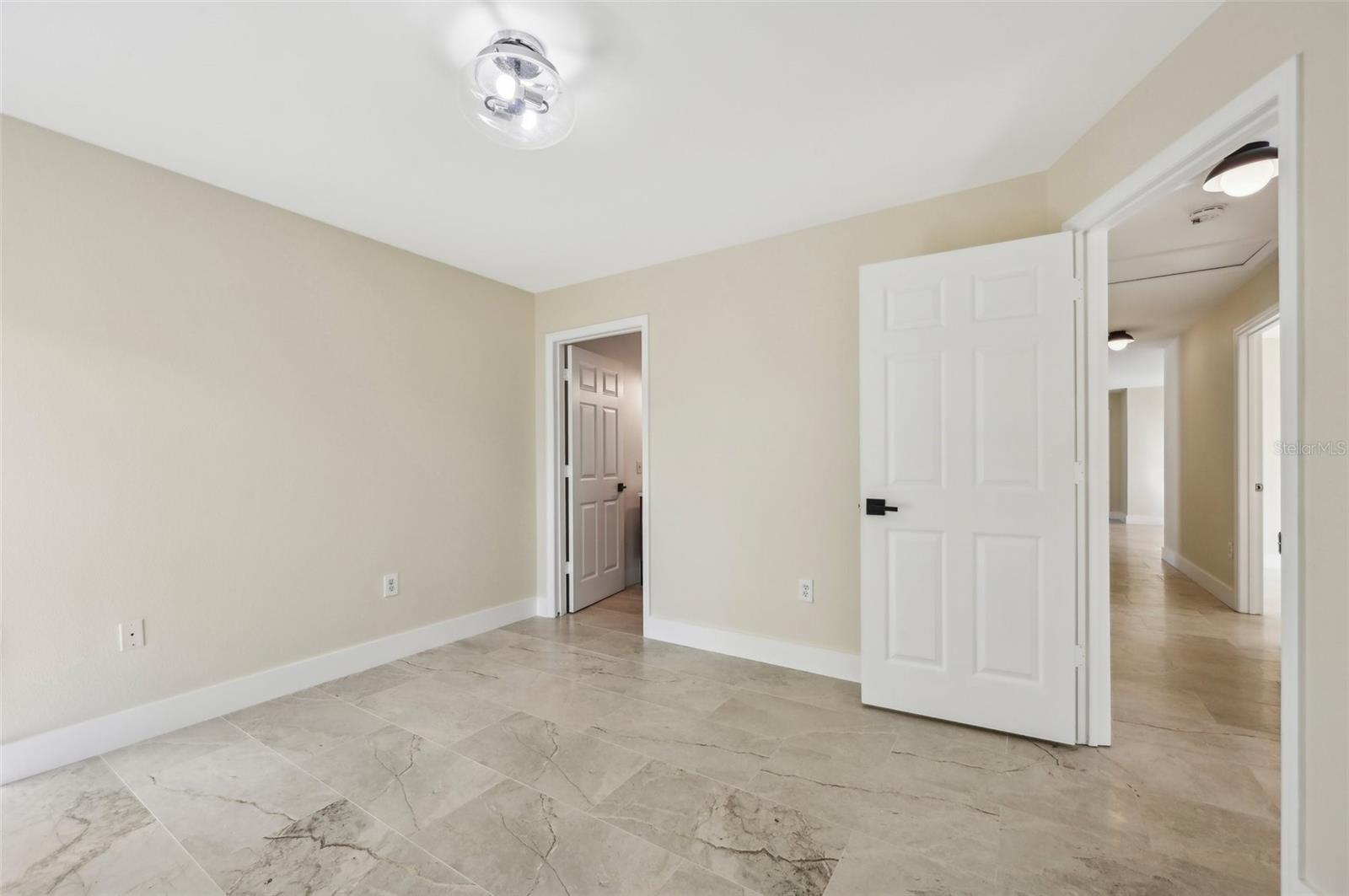 2077 5TH ST, SARASOTA, FL, 34237