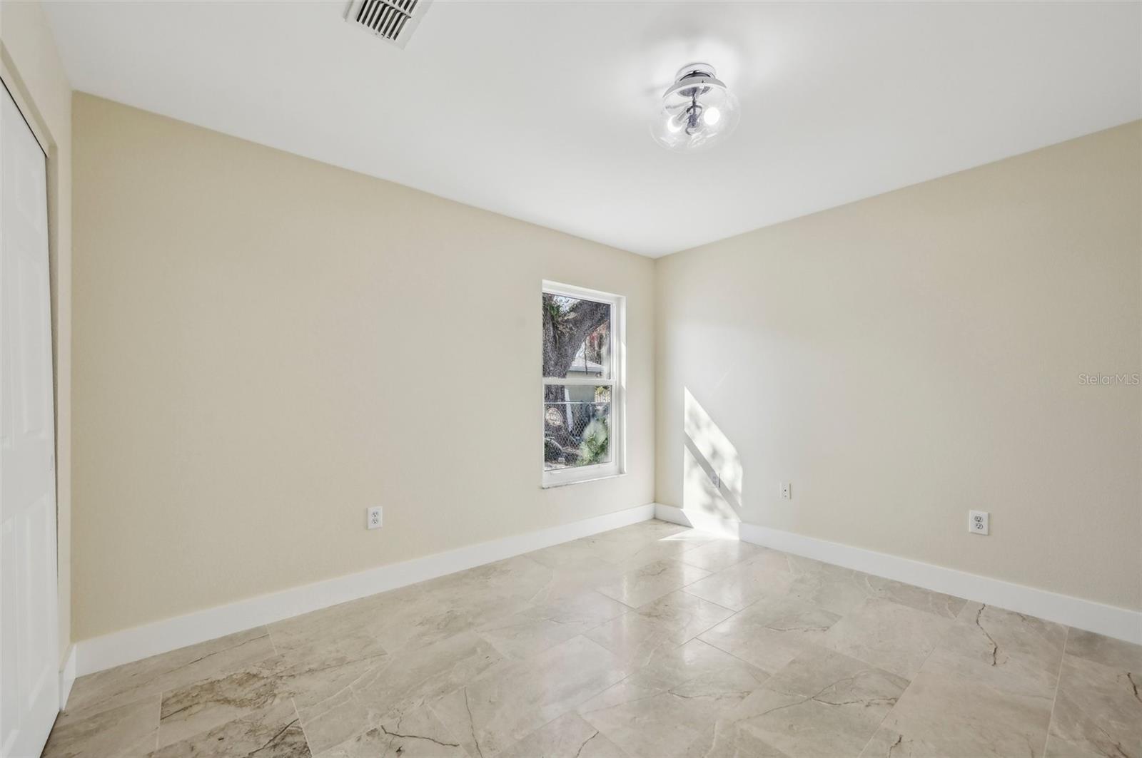 2077 5TH ST, SARASOTA, FL, 34237