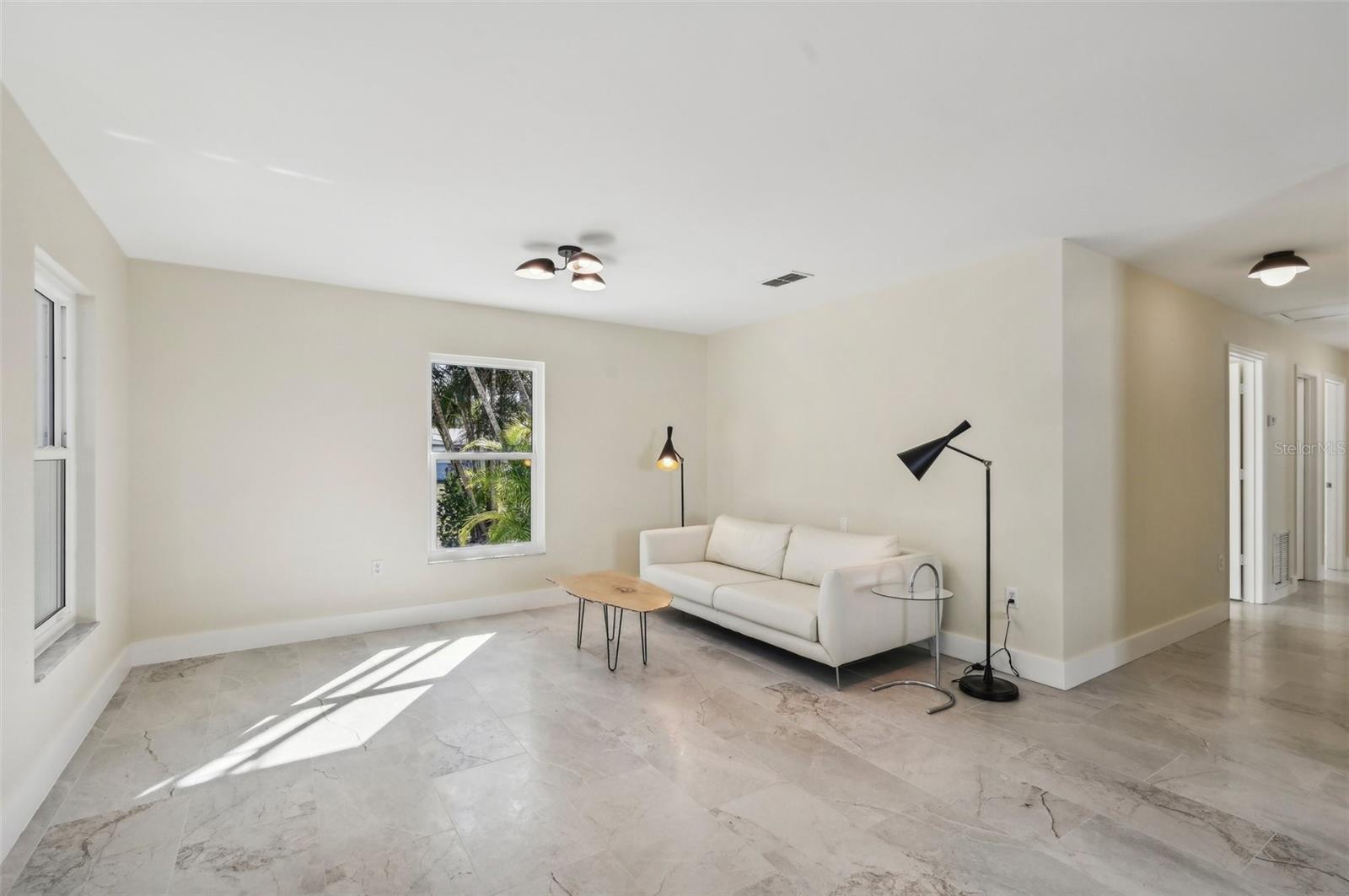 2077 5TH ST, SARASOTA, FL, 34237