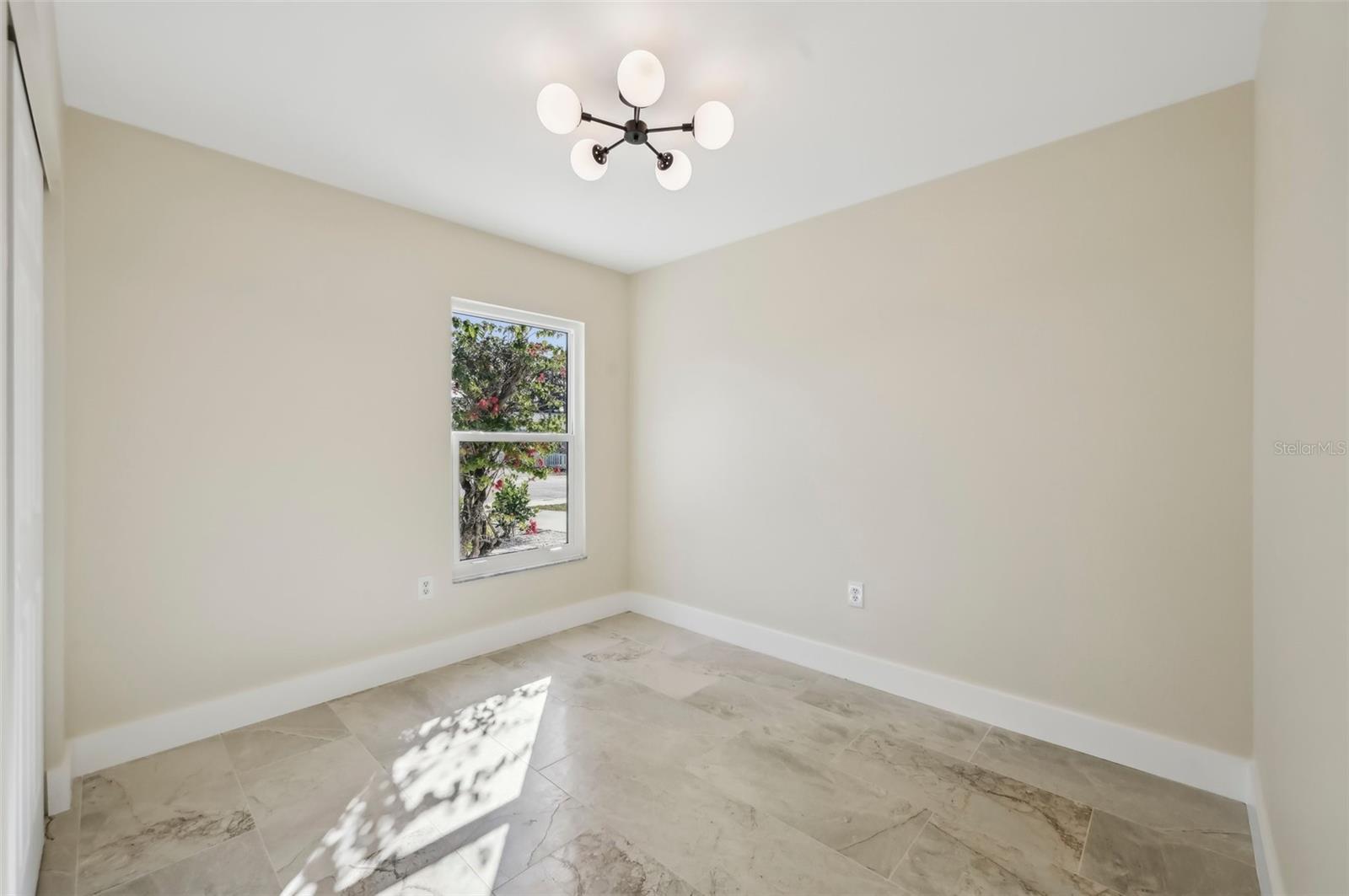 2077 5TH ST, SARASOTA, FL, 34237