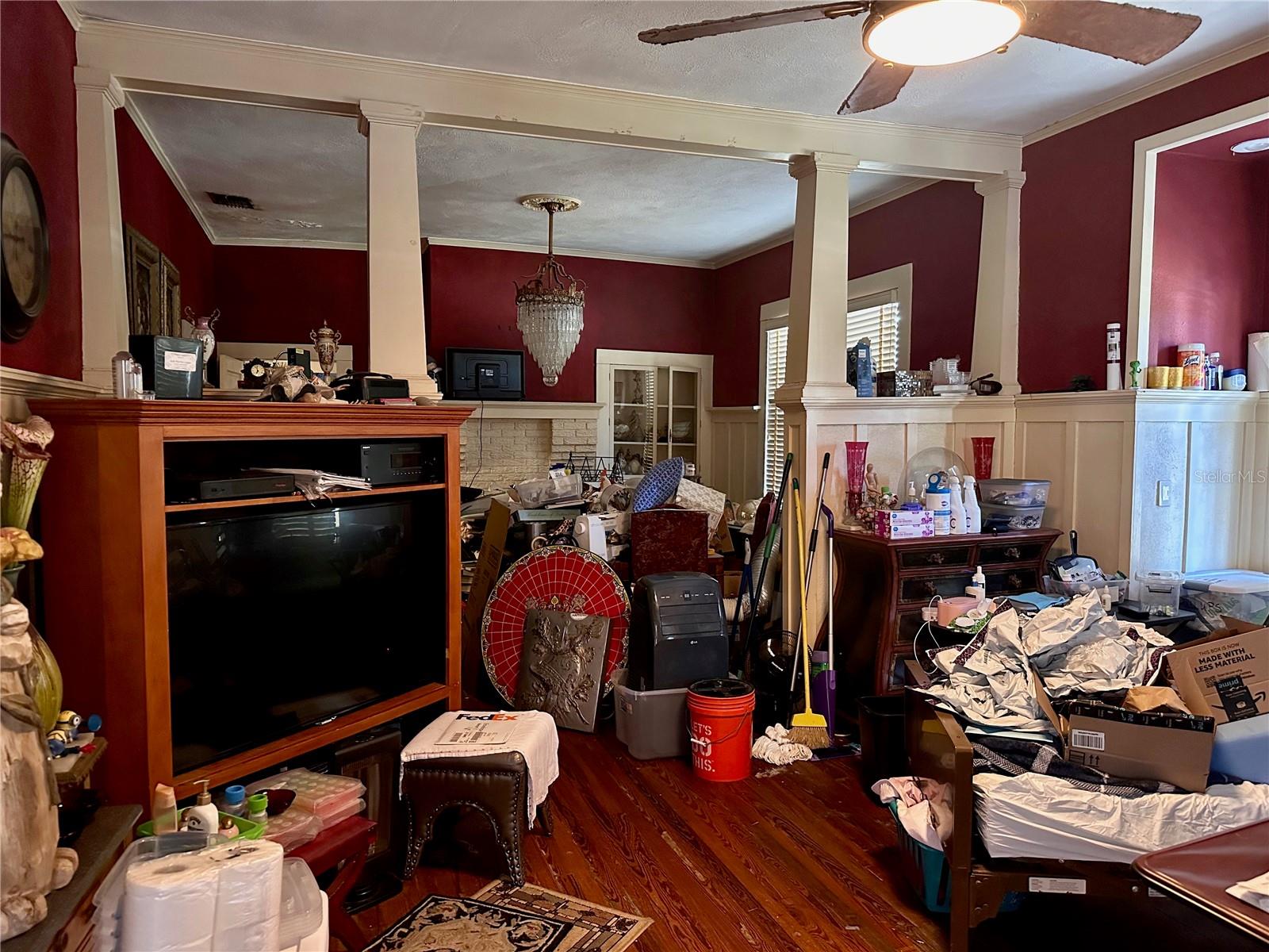 1203 S GUNBY AVE, TAMPA, FL, 33606