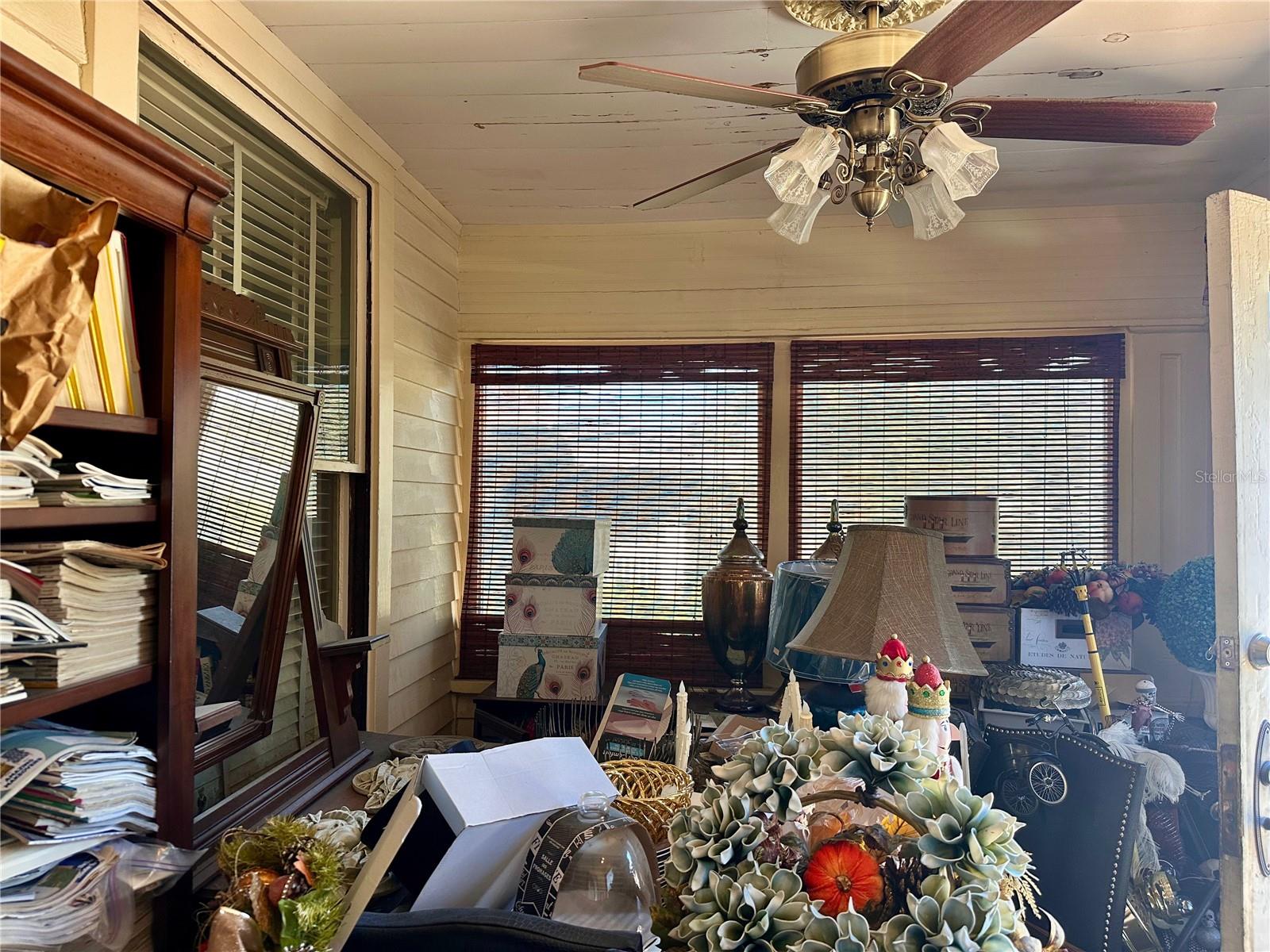 1203 S GUNBY AVE, TAMPA, FL, 33606