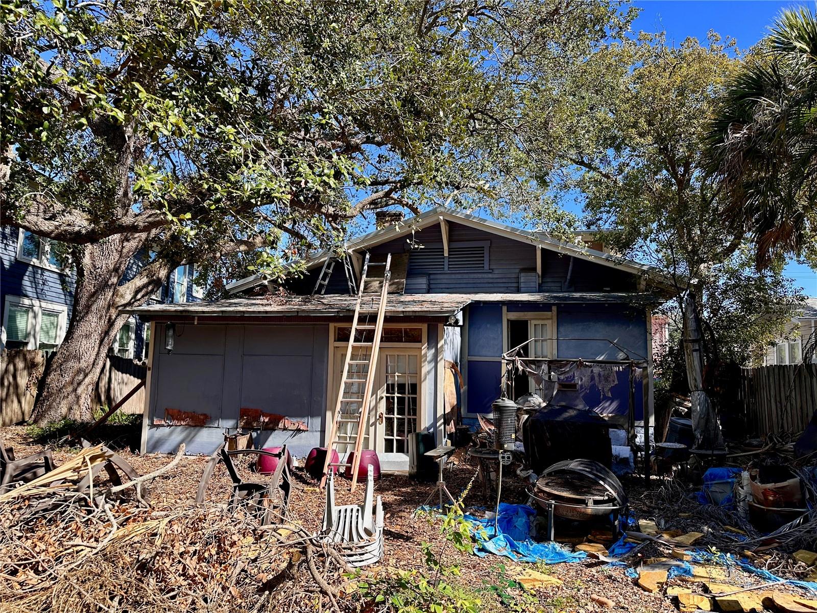 1203 S GUNBY AVE, TAMPA, FL, 33606