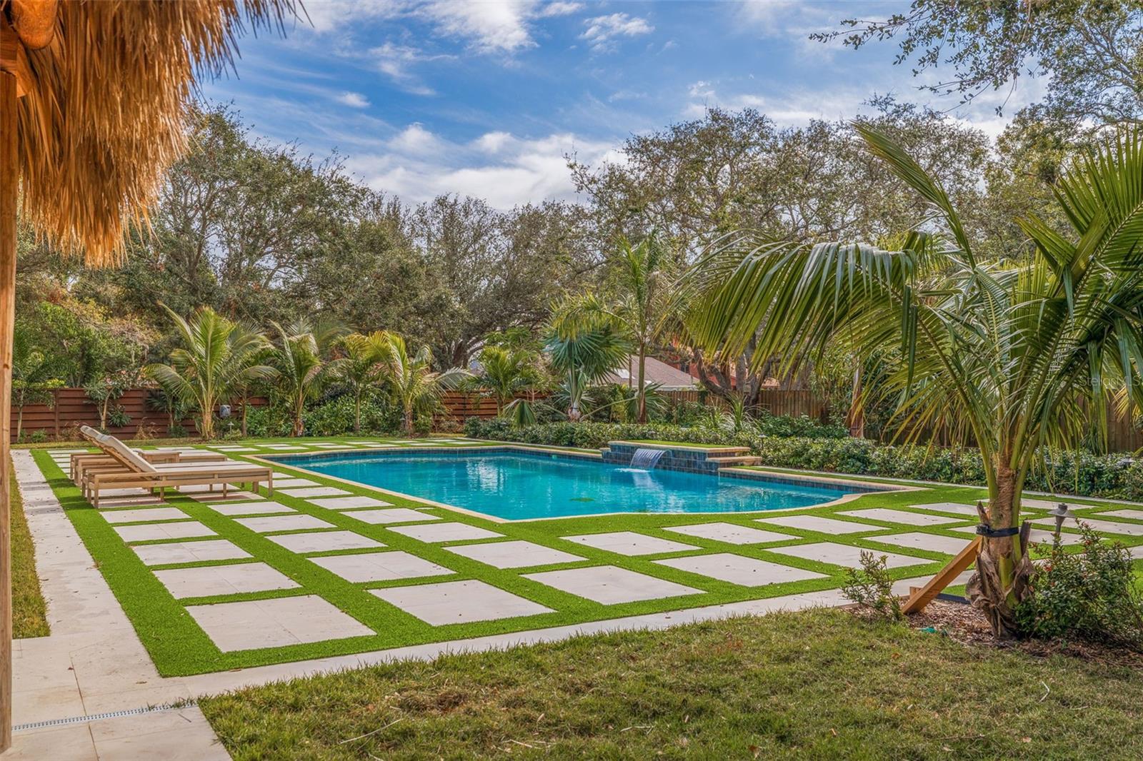 1610 SERPENTINE DR S, ST PETERSBURG, FL, 33712