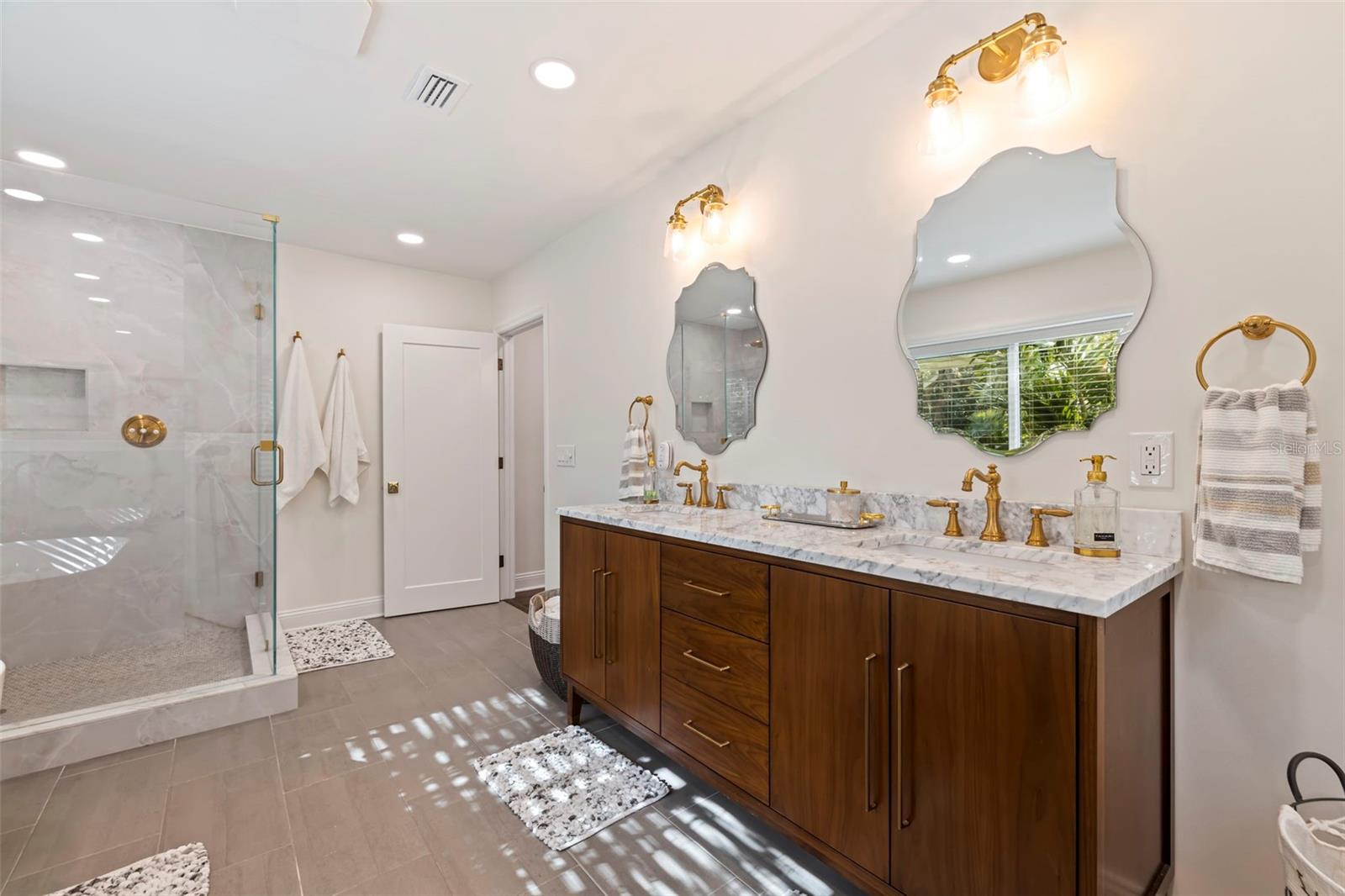 1610 SERPENTINE DR S, ST PETERSBURG, FL, 33712