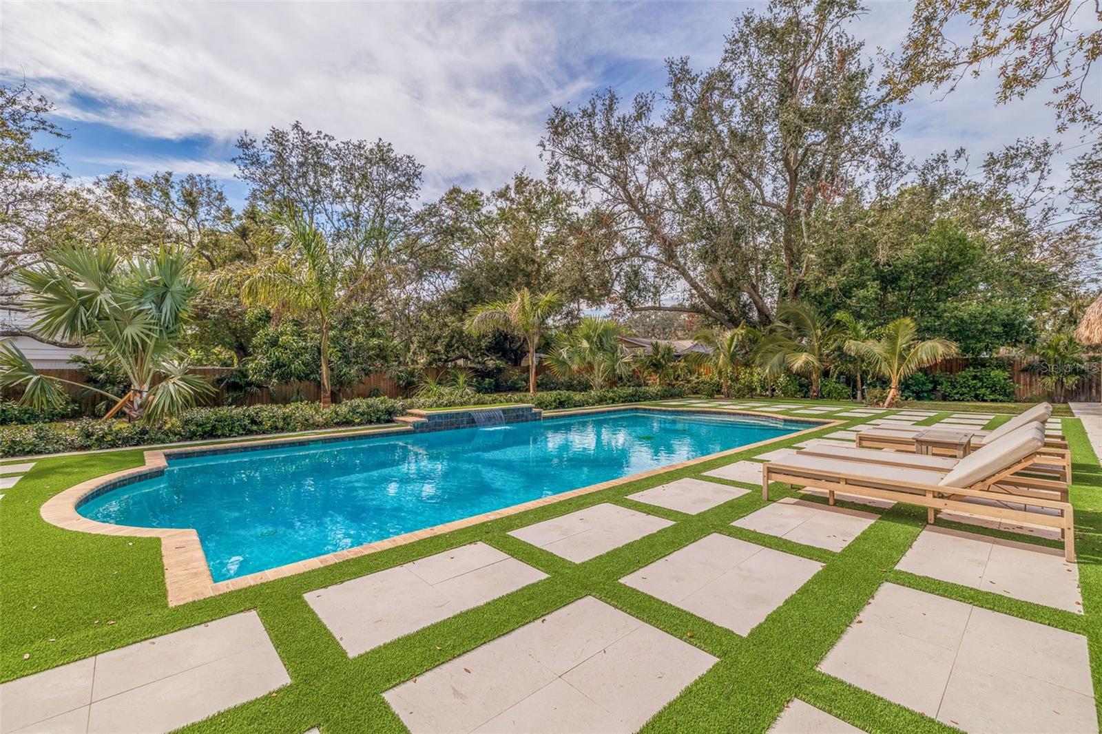 1610 SERPENTINE DR S, ST PETERSBURG, FL, 33712