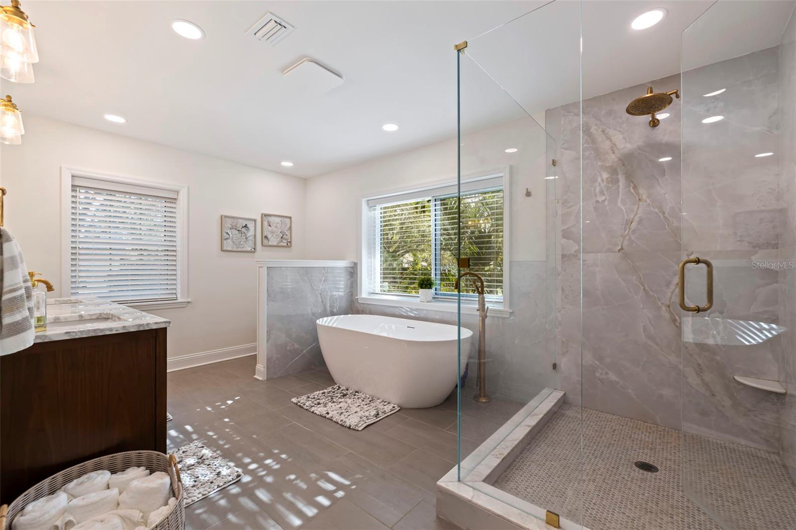 1610 SERPENTINE DR S, ST PETERSBURG, FL, 33712