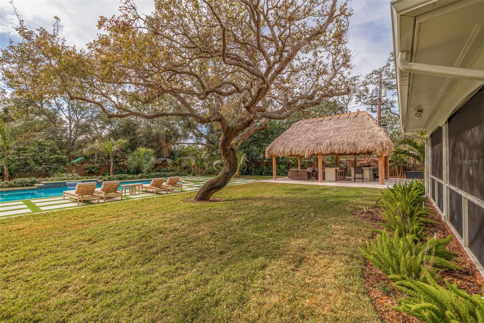 1610 SERPENTINE DR S, ST PETERSBURG, FL, 33712
