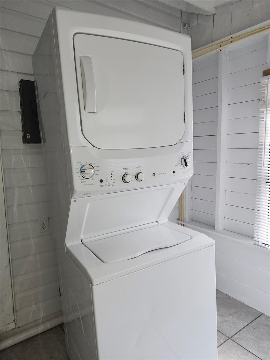 425 NW 10TH AVE, GAINESVILLE, FL, 32601