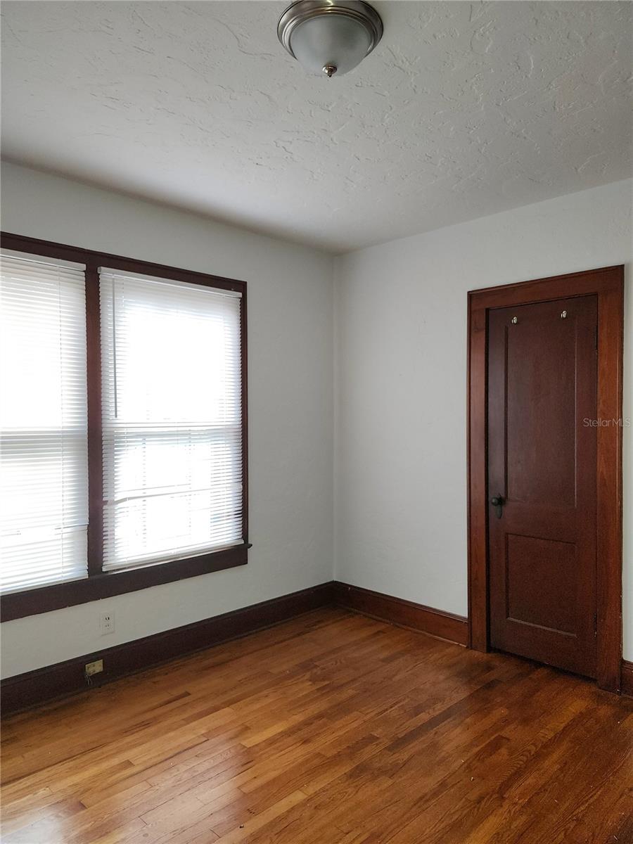 425 NW 10TH AVE, GAINESVILLE, FL, 32601