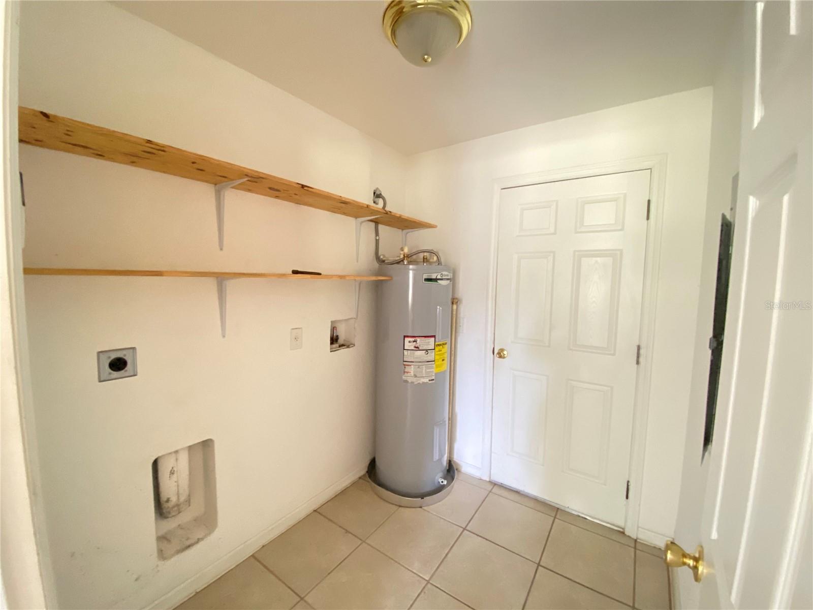 3731 SE HIGHWAY 41, MORRISTON, FL, 32668