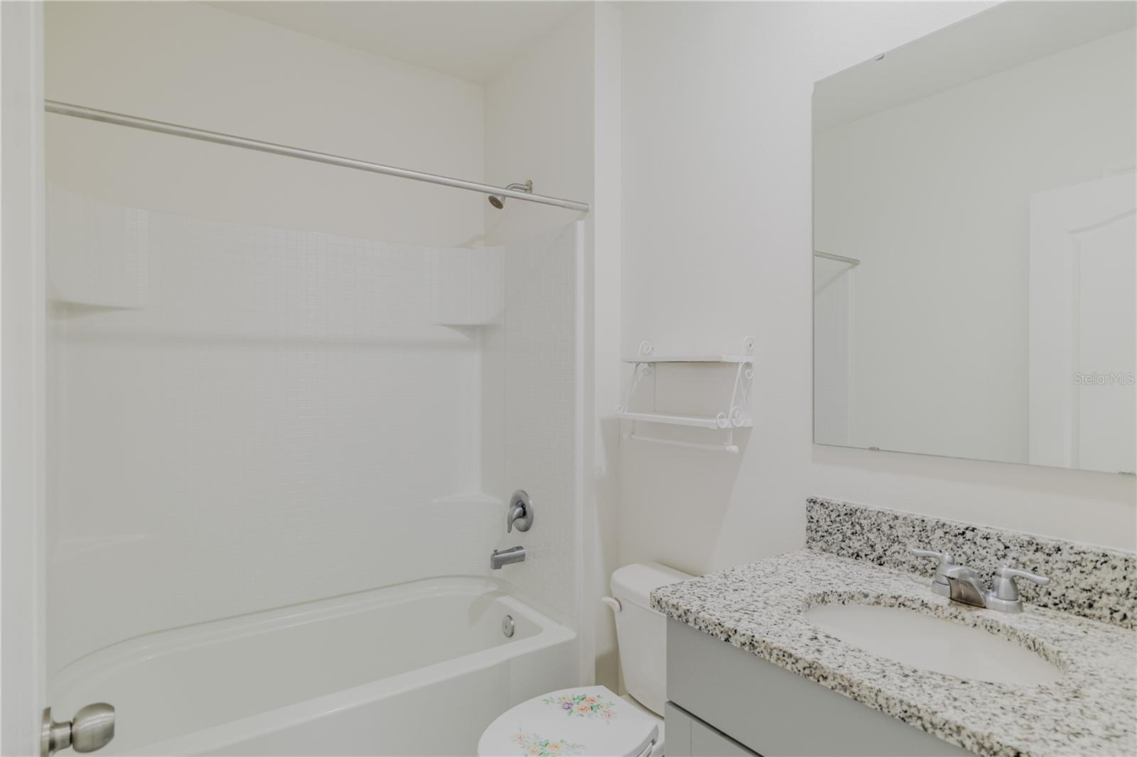 200 DUKE DR, DELAND, FL, 32724