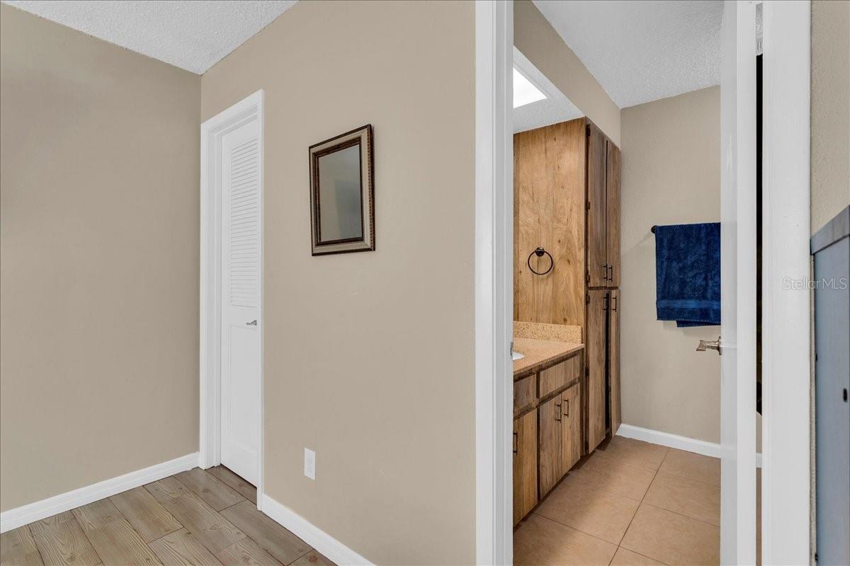 904 ORANGE BLOSSOM LN, SEFFNER, FL, 33584