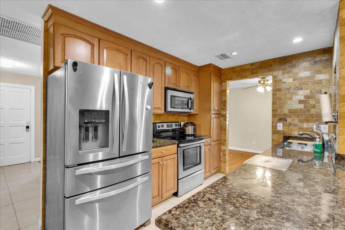 904 ORANGE BLOSSOM LN, SEFFNER, FL, 33584