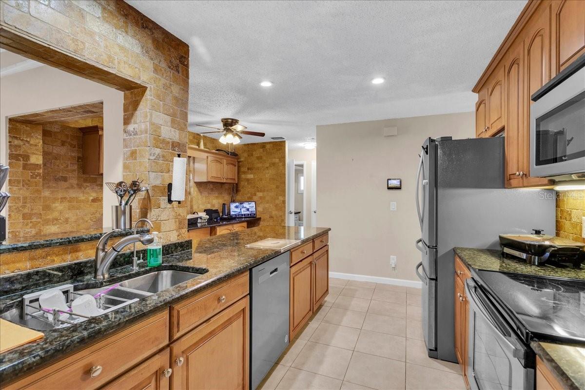 904 ORANGE BLOSSOM LN, SEFFNER, FL, 33584