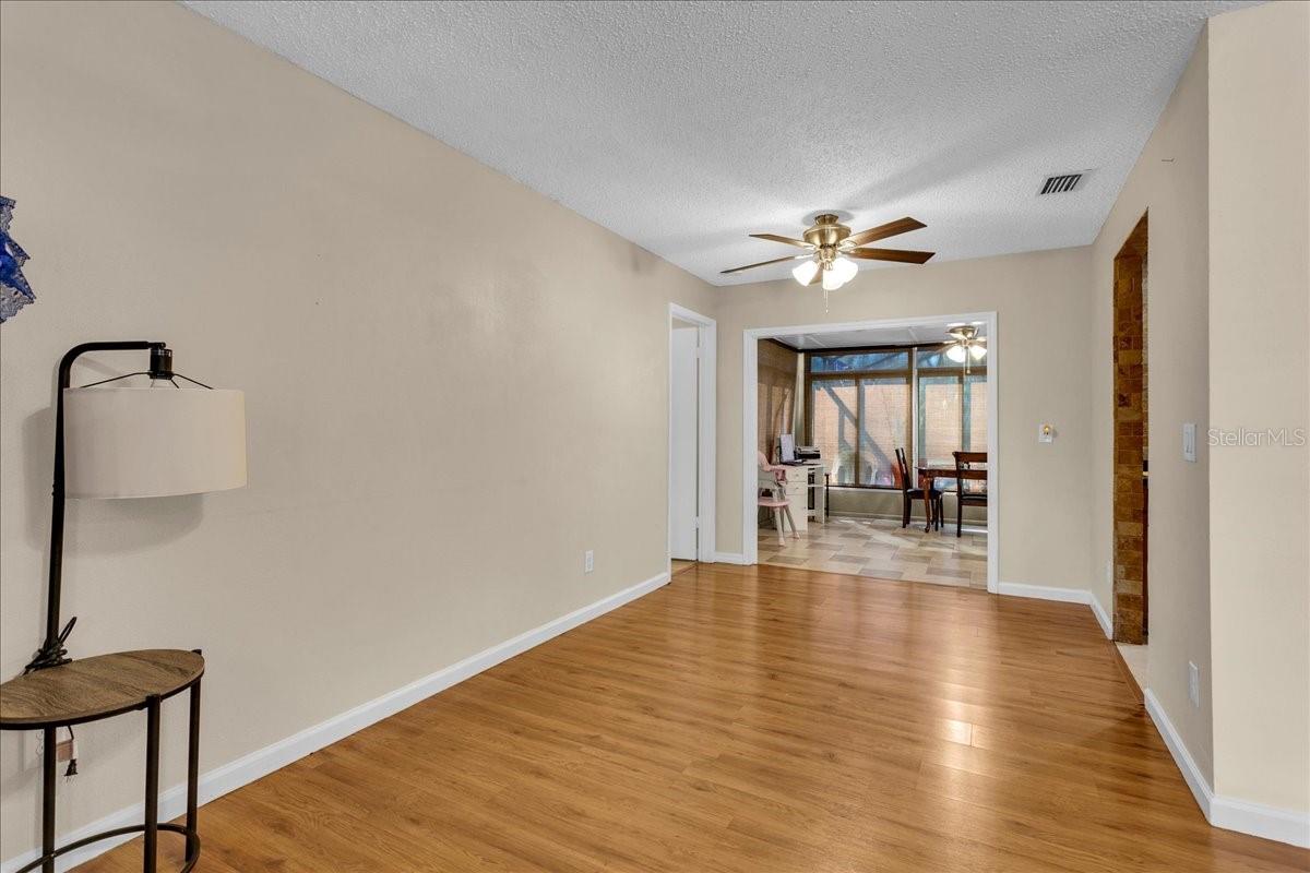 904 ORANGE BLOSSOM LN, SEFFNER, FL, 33584